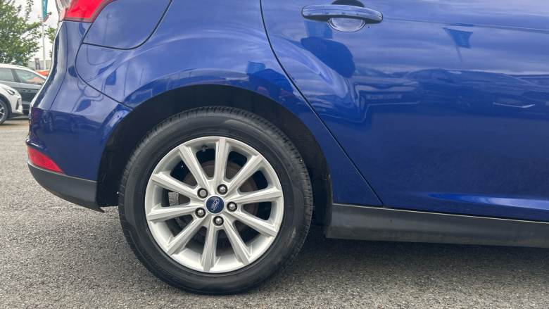 Ford Focus 1.0 EcoBoost 125 Titanium 5dr Petrol Hatchback